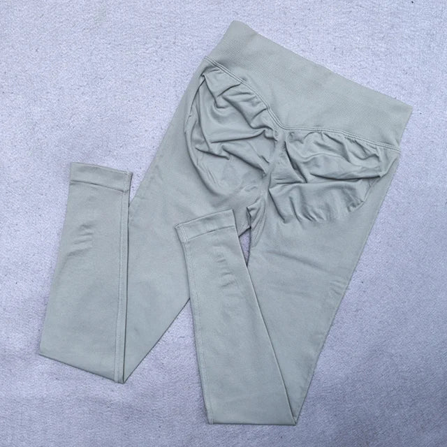 Low-Ribbed Seamless Leggings