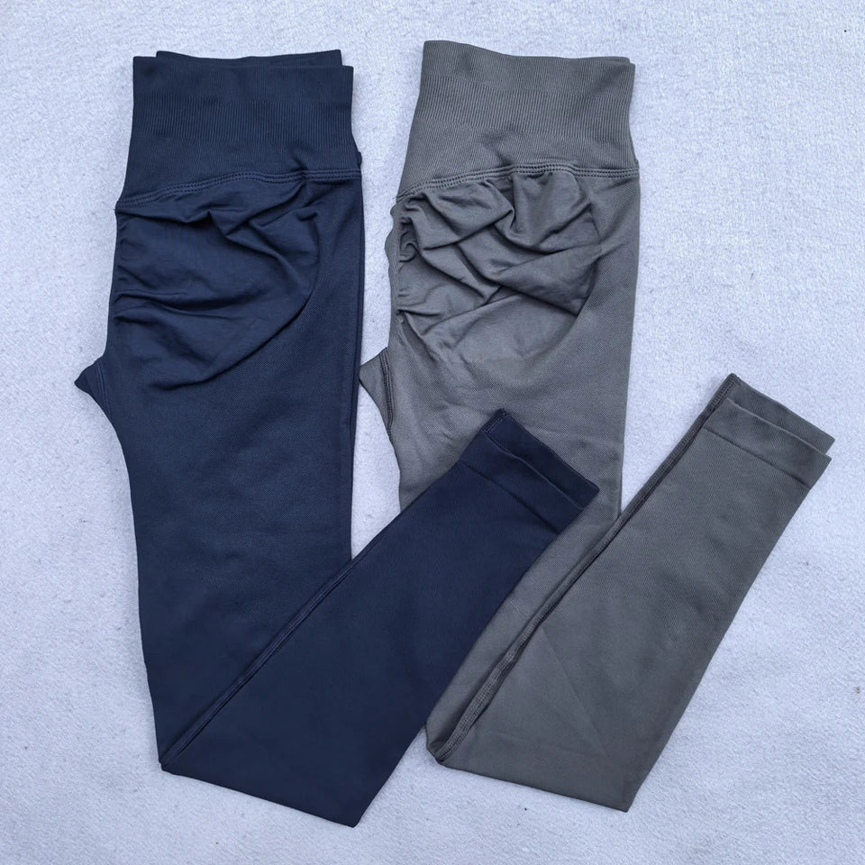 Low-Ribbed Seamless Leggings